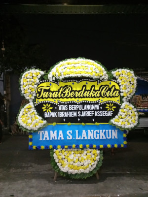 Papan Bunga Duka di Andonohu